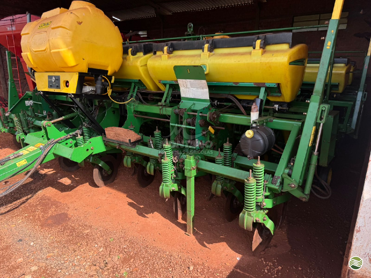 PLANTADEIRA JOHN DEERE PLANTADEIRAS 1113 Montano Máquinas Agrícolas LAGOA VERMELHA RIO GRANDE DO SUL RS